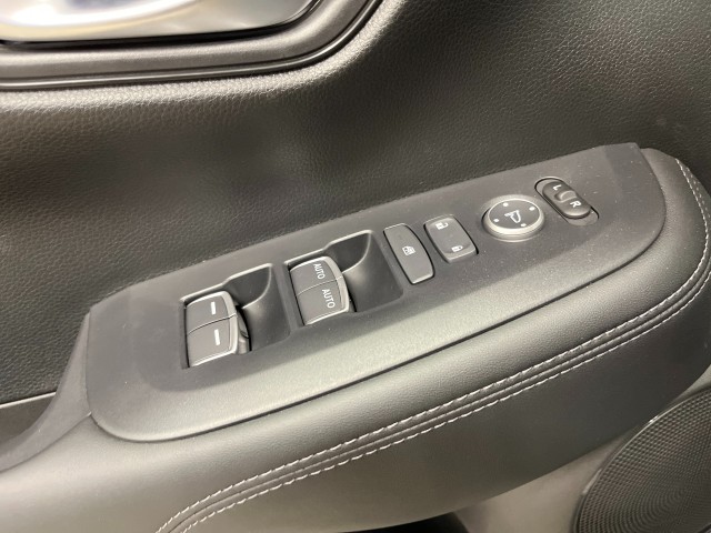 2026 Honda HR-V EX-L photo 12