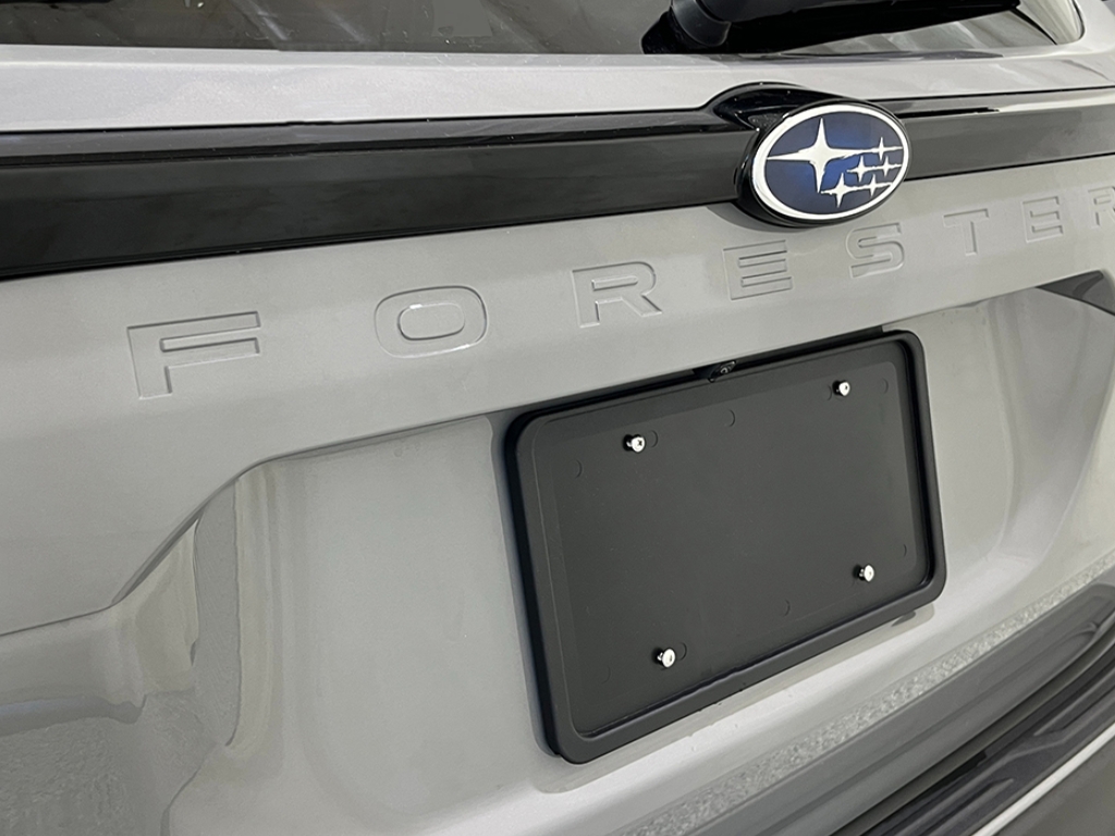 2025 Subaru Forester Touring photo 8