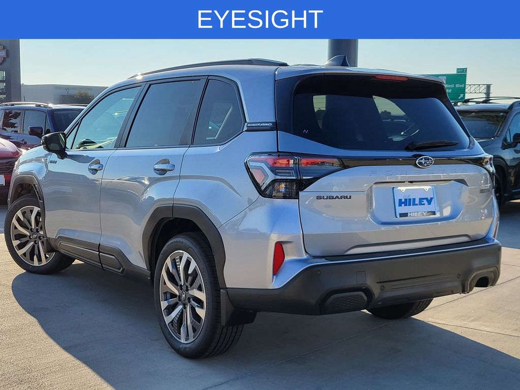 2025 Subaru Forester Touring photo 3