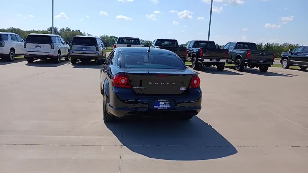 2013 Dodge Avenger SE photo 7