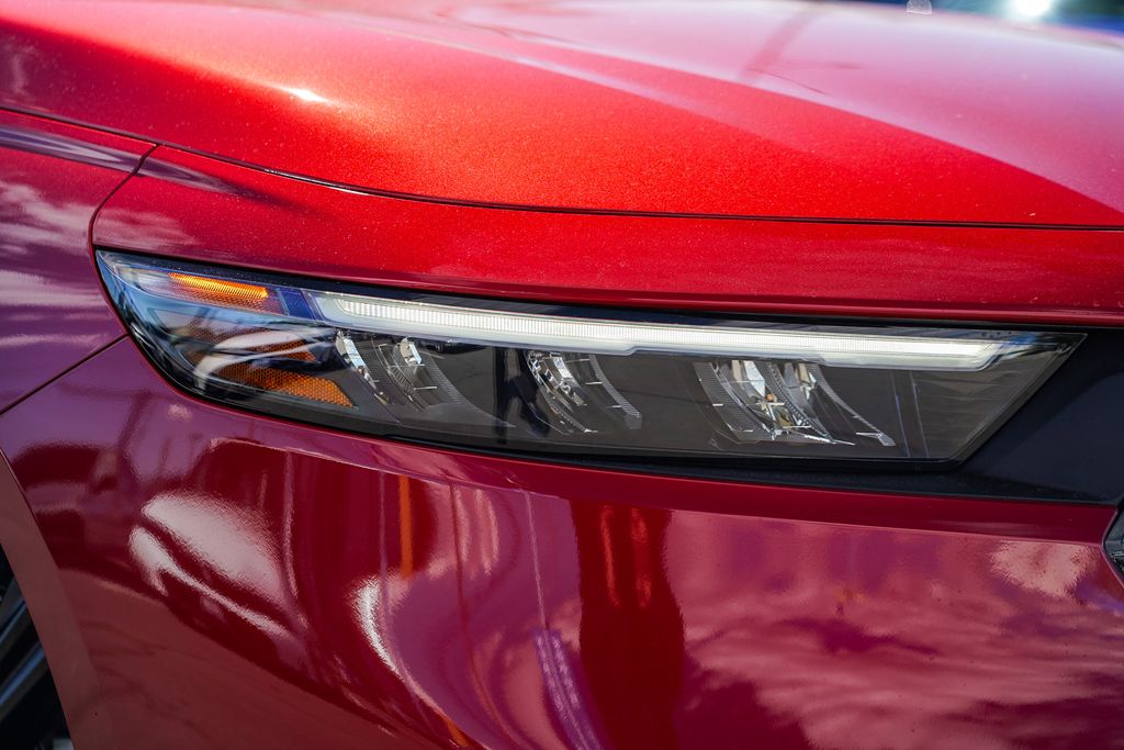 2025 Honda Accord Hybrid Sport-L photo 2