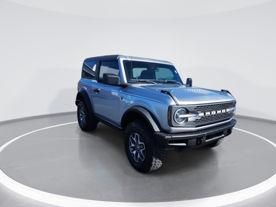 2022 Ford Bronco Badlands photo 2