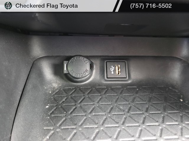 2024 Toyota RAV4 LE photo 12