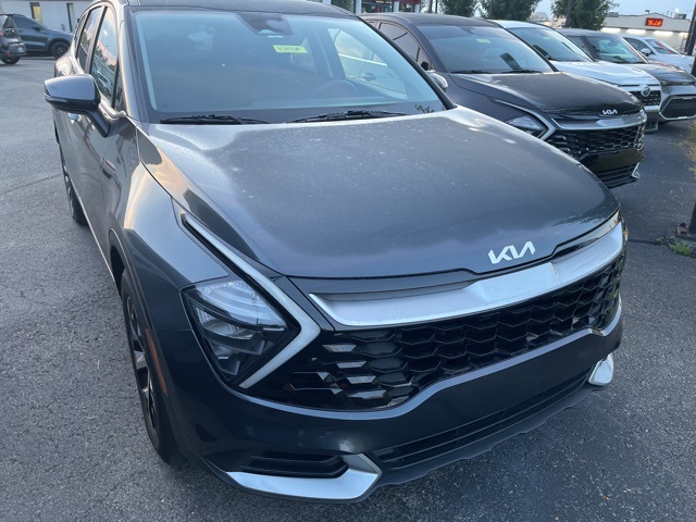2023 Kia Sportage EX photo 2