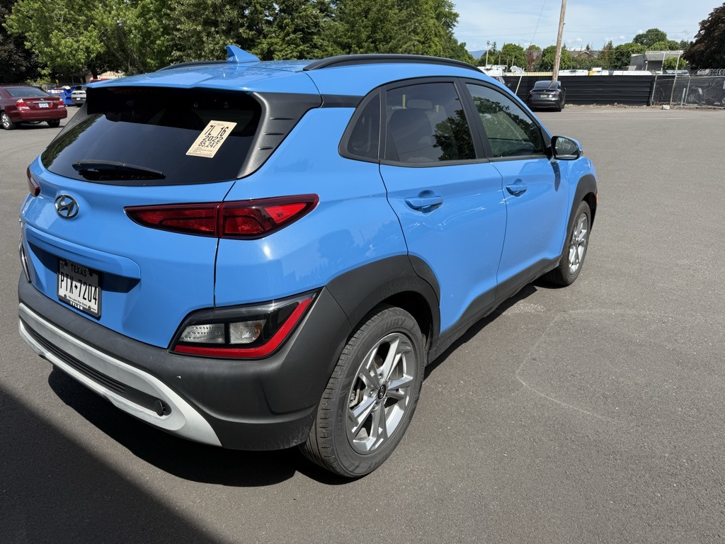 2022 Hyundai Kona SEL photo 4