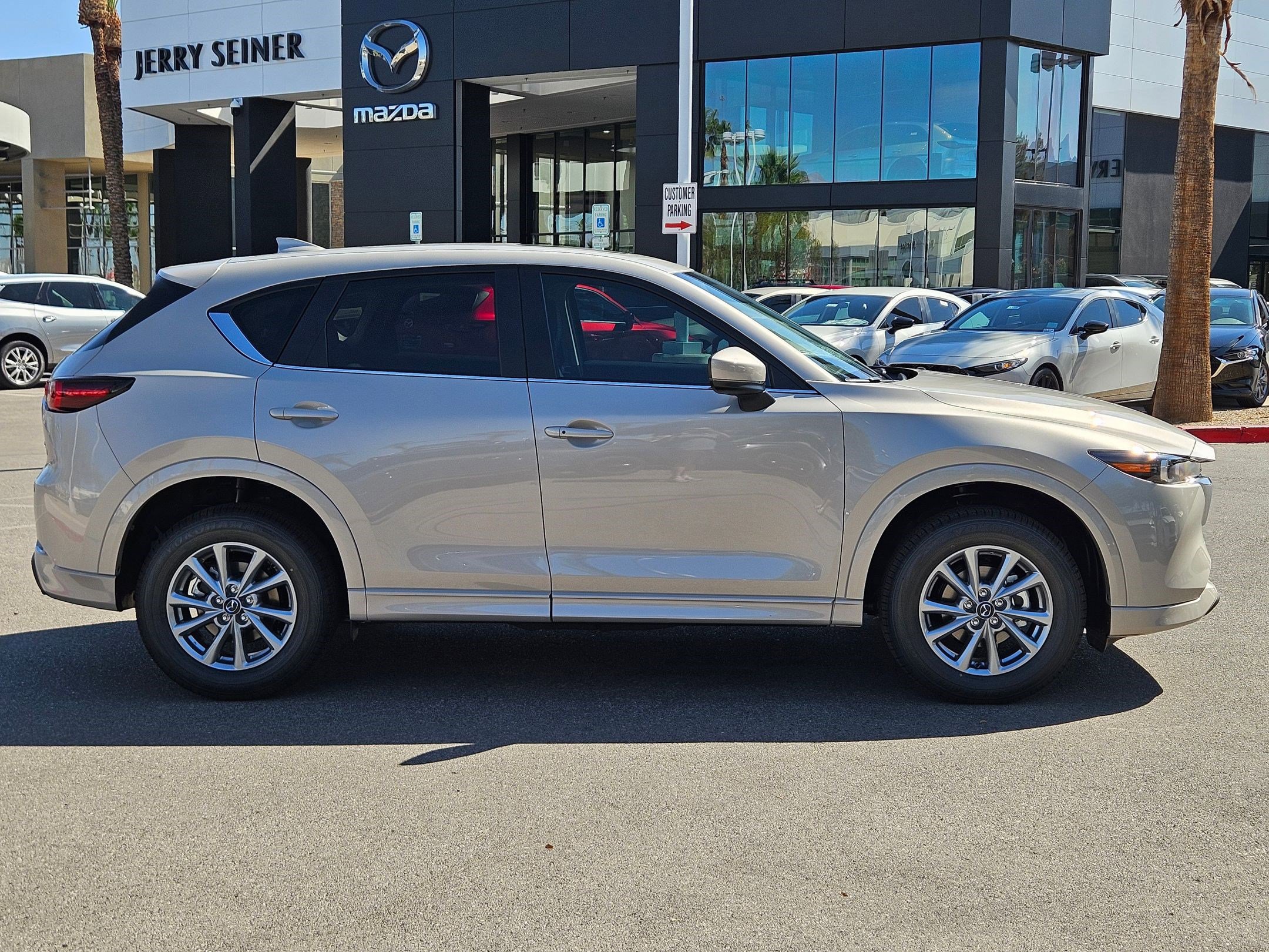 2025 Mazda CX-5 2.5 S Preferred photo 6