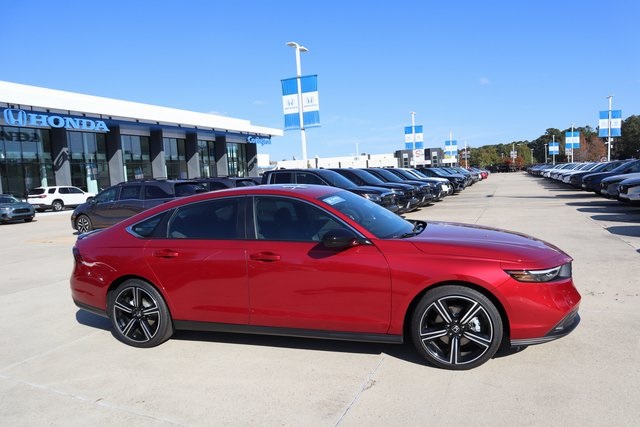 2025 Honda Accord Hybrid Sport photo 2