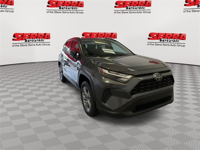 2025 Toyota RAV4 Hybrid LE photo 3