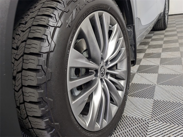 2022 Toyota Highlander Platinum photo 11