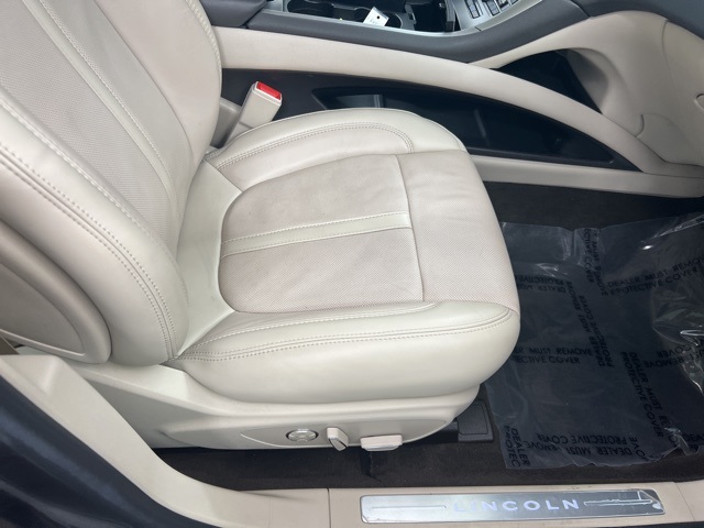 2019 Lincoln MKZ Reserve photo 21