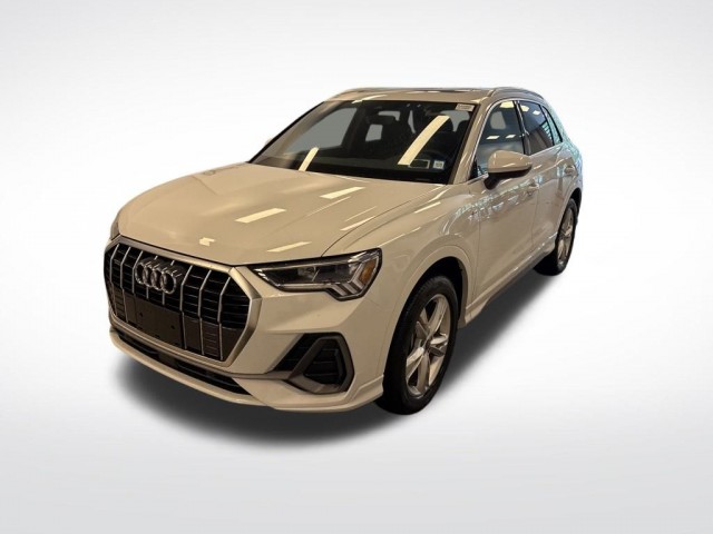 2024 Audi Q3 Premium