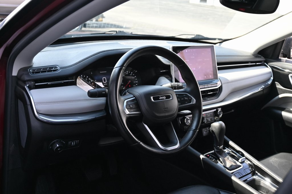 2022 Jeep Compass Limited photo 16
