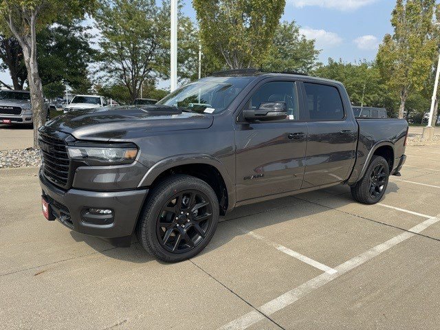 2026 Ram 1500 Laramie photo 2