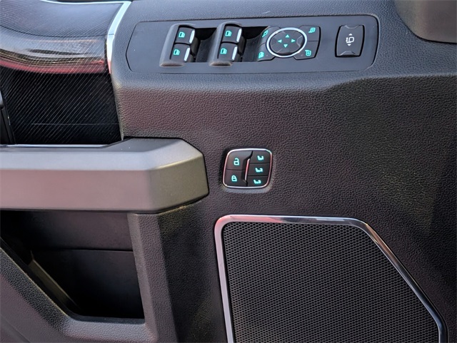 2021 Ford F-350 Platinum photo 23