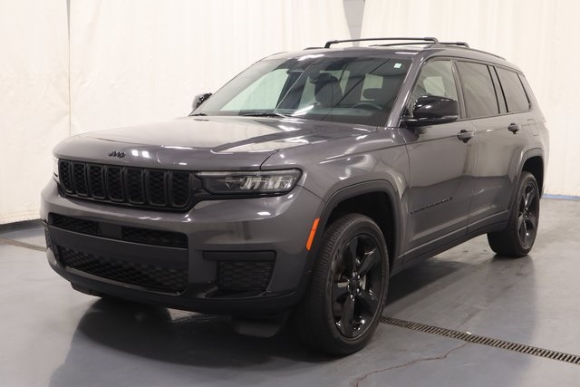 2022 Jeep Grand Cherokee Altitude photo 4