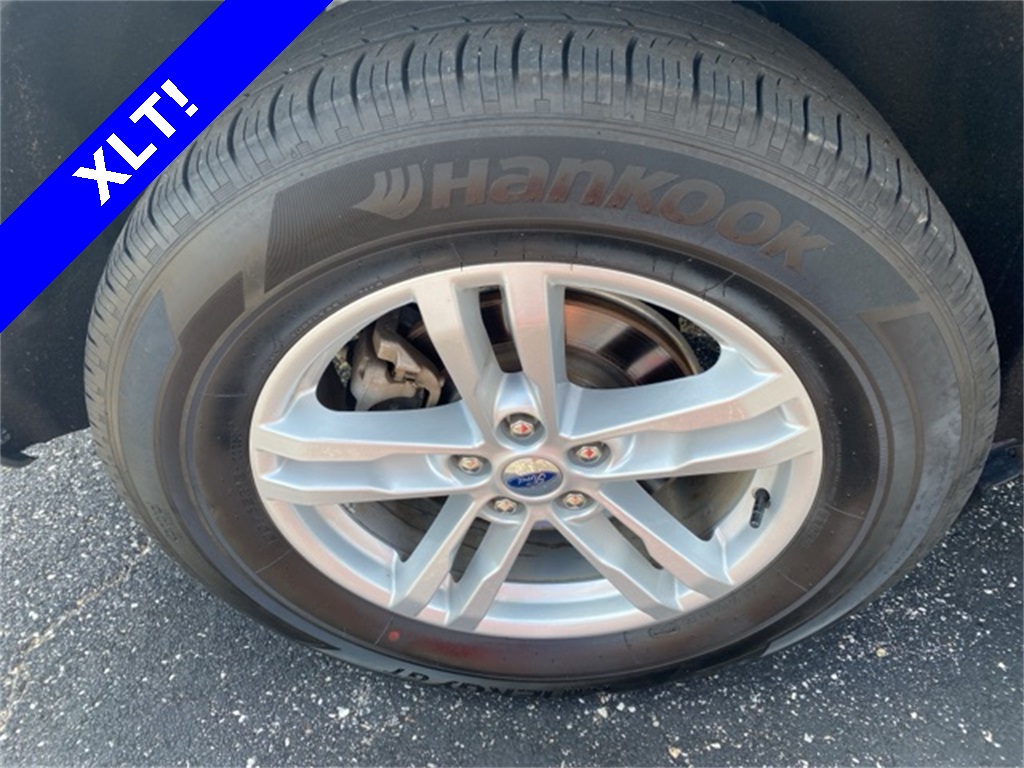 2024 Ford Explorer XLT photo 17