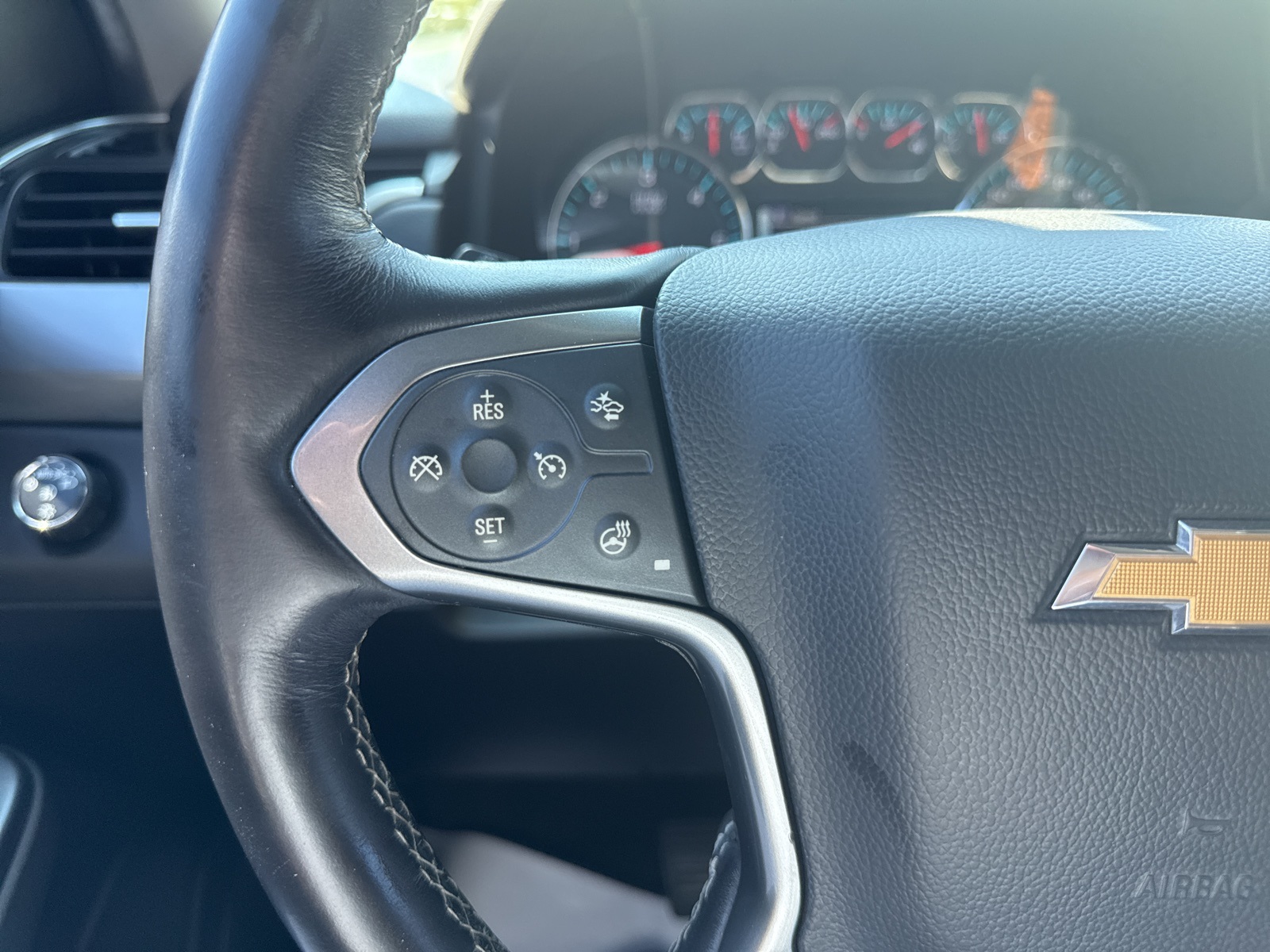2016 Chevrolet Tahoe LTZ photo 13