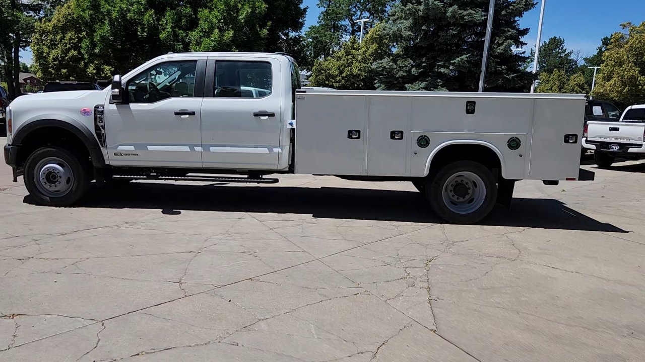 2025 Ford F-550 XL photo 2
