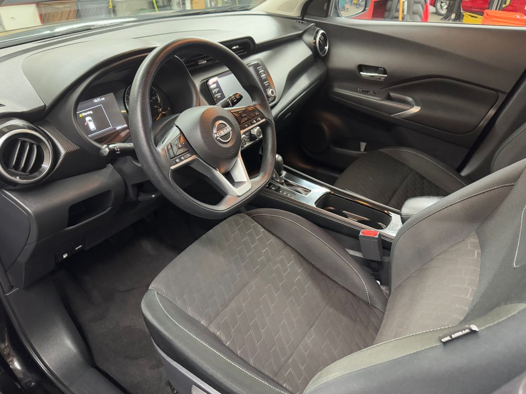2024 Nissan Kicks SV photo 12