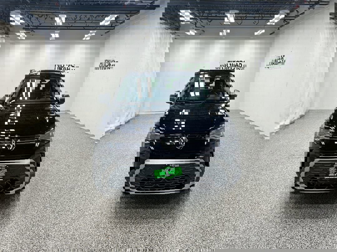 2025 Volkswagen Taos S photo 2