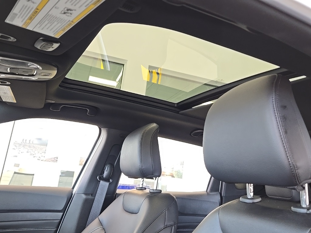 2024 Jeep Compass Latitude photo 15