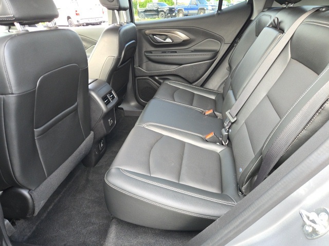 2024 Gmc Terrain SLT photo 8