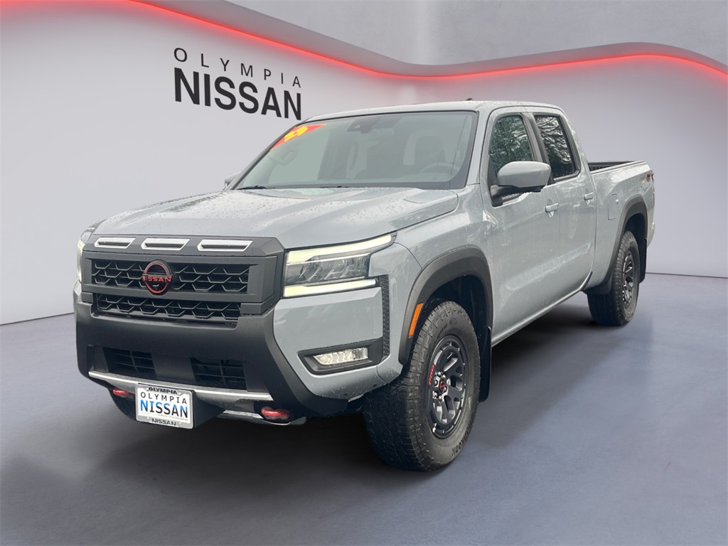 2025 Nissan Frontier PRO-4X's photo