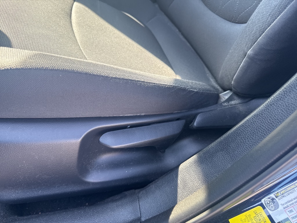 2022 Toyota Corolla LE photo 6