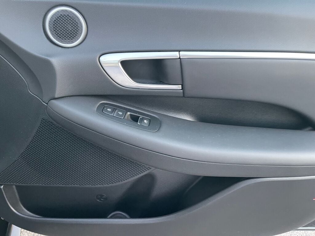 2022 Hyundai Sonata SEL photo 21