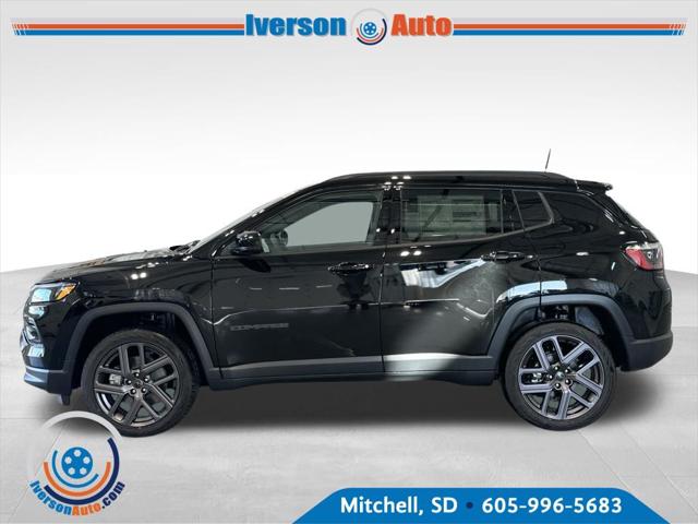 2026 Jeep Compass Limited Altitude photo 3