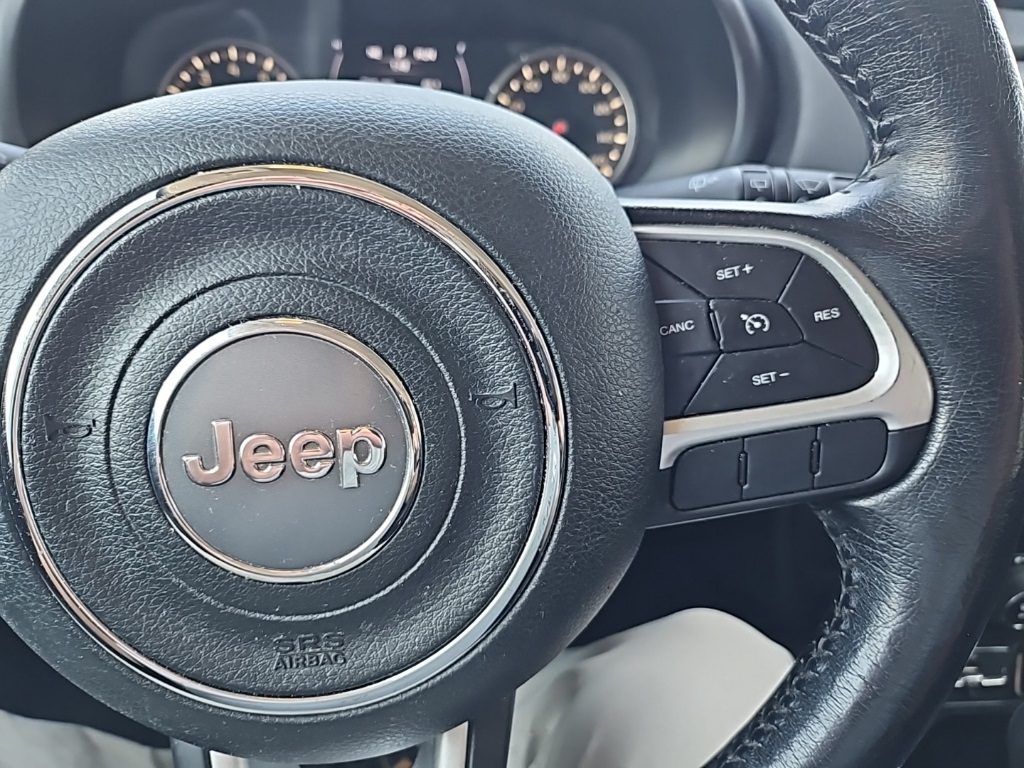 2019 Jeep Renegade Latitude photo 25