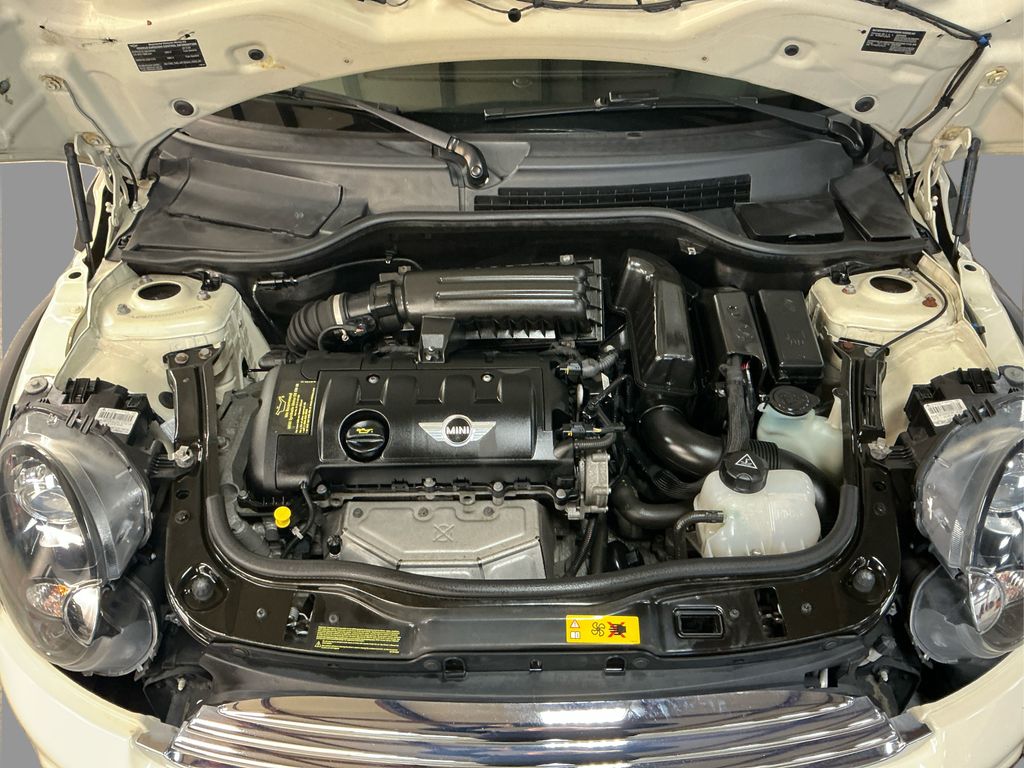 2013 Mini Clubman Base photo 13