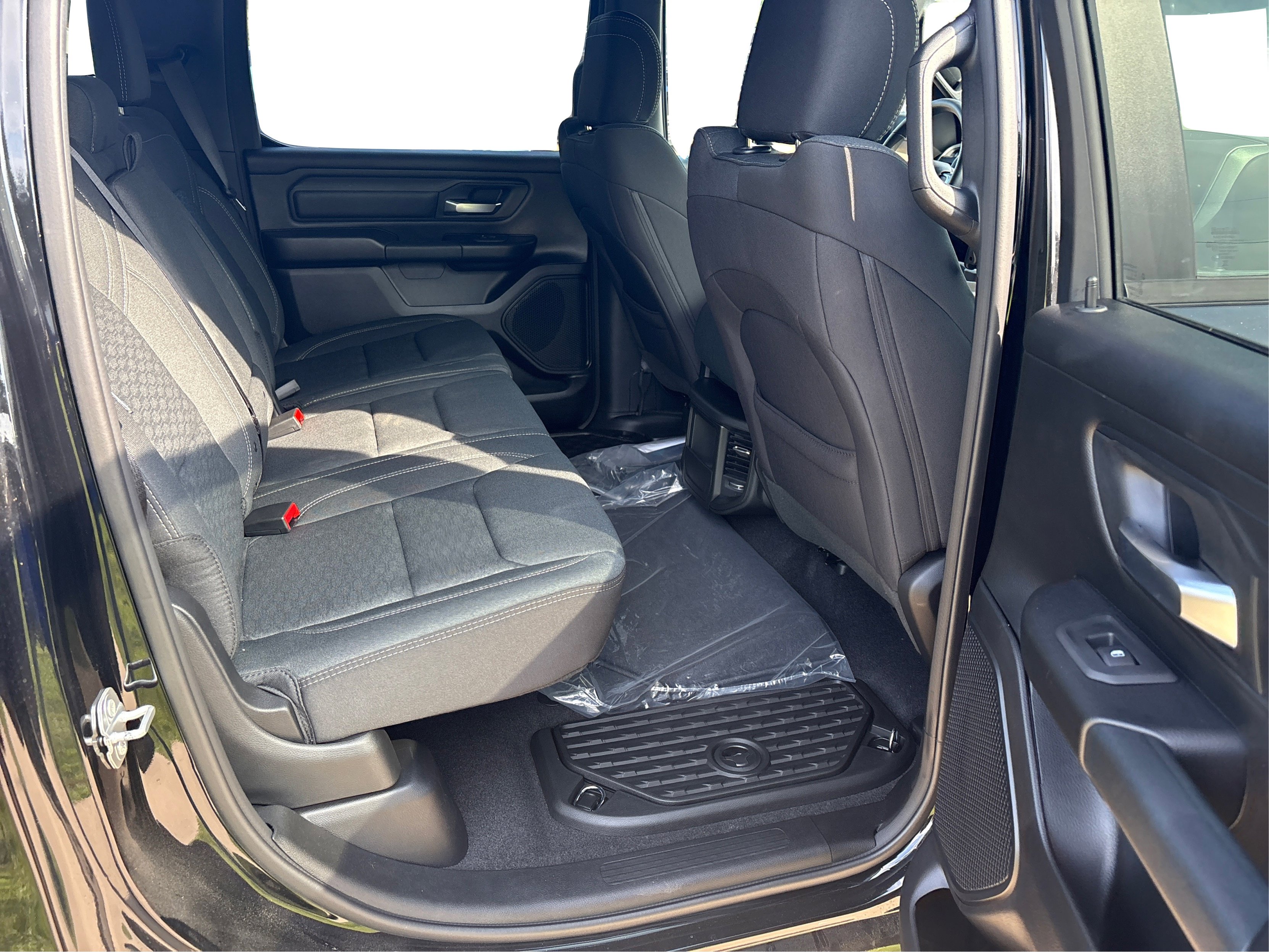 2025 Ram 1500 Tradesman photo 15