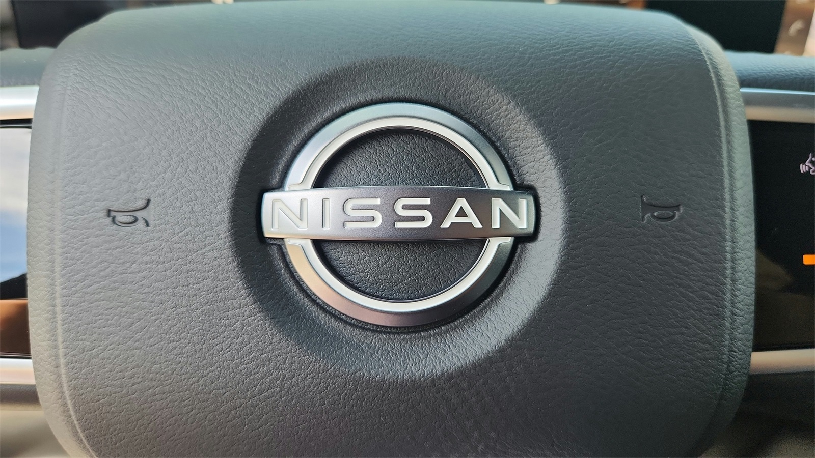 2025 Nissan Armada SL photo 26