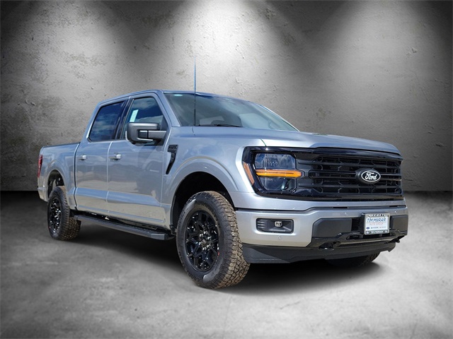 2025 Ford F-150 XLT photo 2