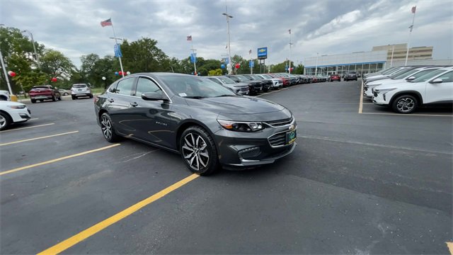 Used 2017 Chevrolet Malibu 1LT with VIN 1G1ZE5ST8HF272942 for sale in Valparaiso, IN