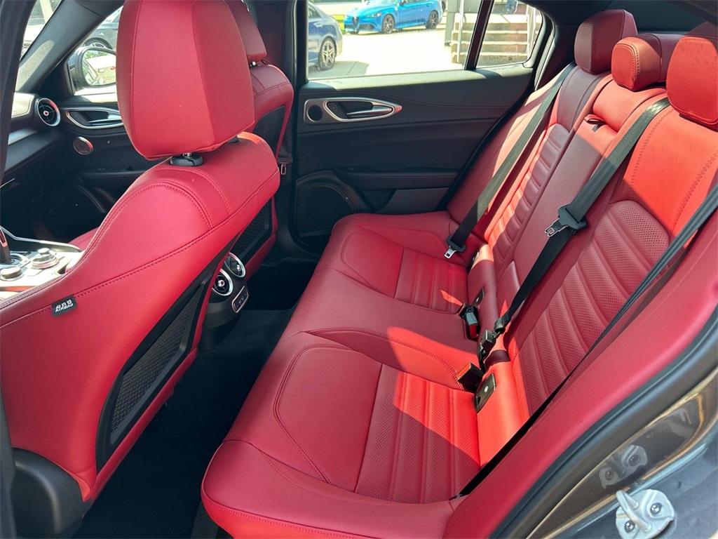 2025 Alfa Romeo Giulia SPRINT photo 18