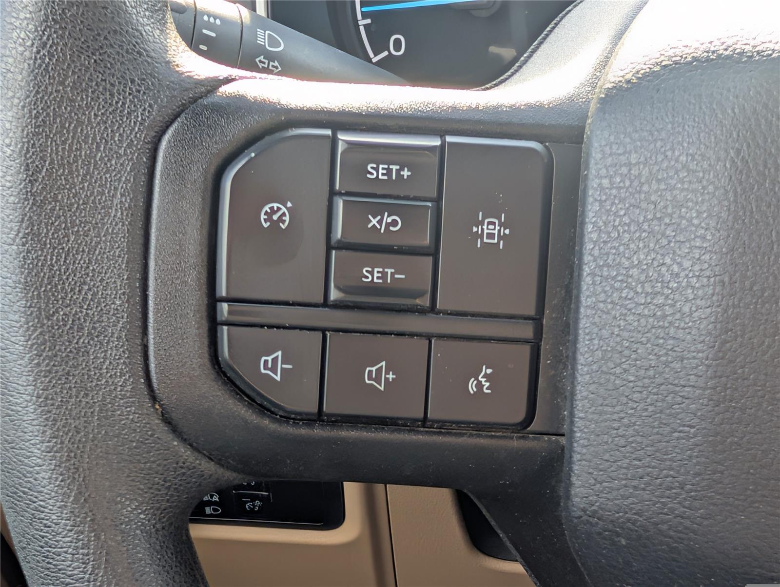 2023 Ford F-150 XLT photo 20