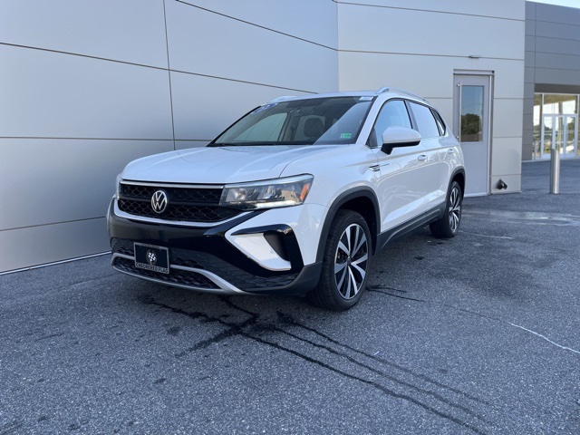 2022 Volkswagen Taos SE photo 8
