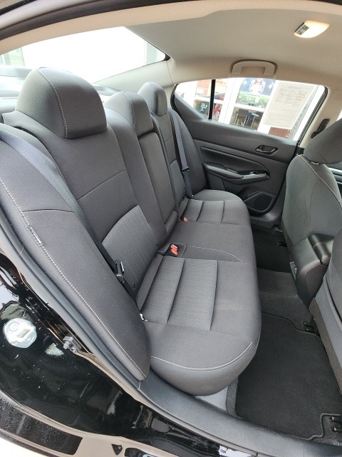 2023 Nissan Altima 2.5 SV photo 17