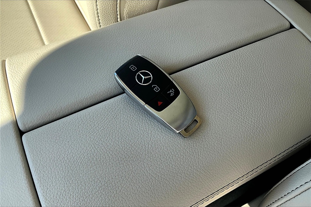 2022 Mercedes Benz GLE 350 4MATIC photo 9