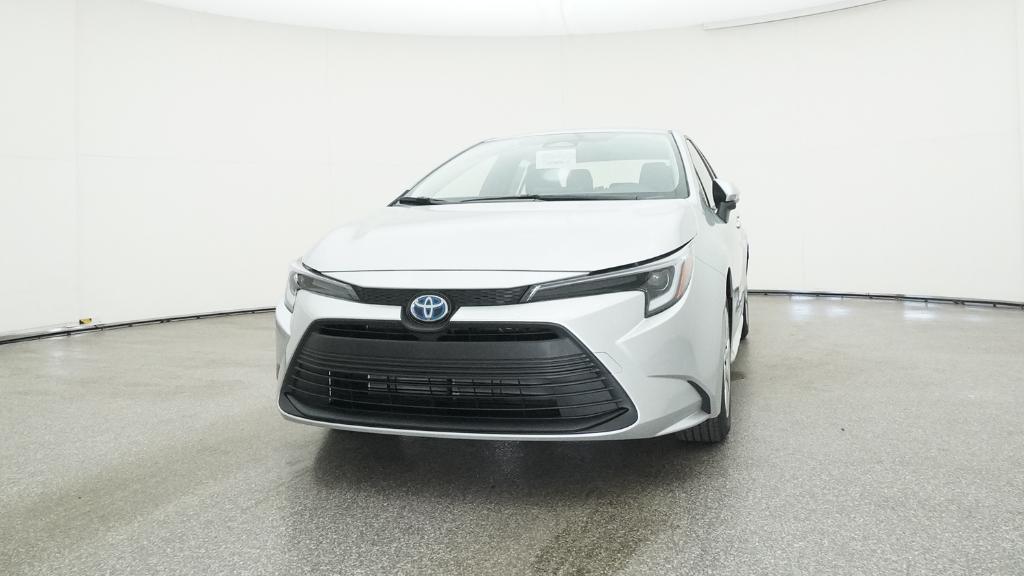 2025 Toyota Corolla Hybrid LE photo 4