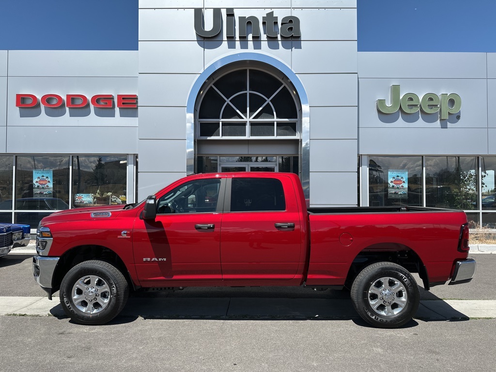 2025 Ram 2500 Big Horn photo 2