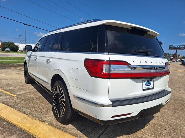 2020 Lincoln Navigator Black Label photo 3