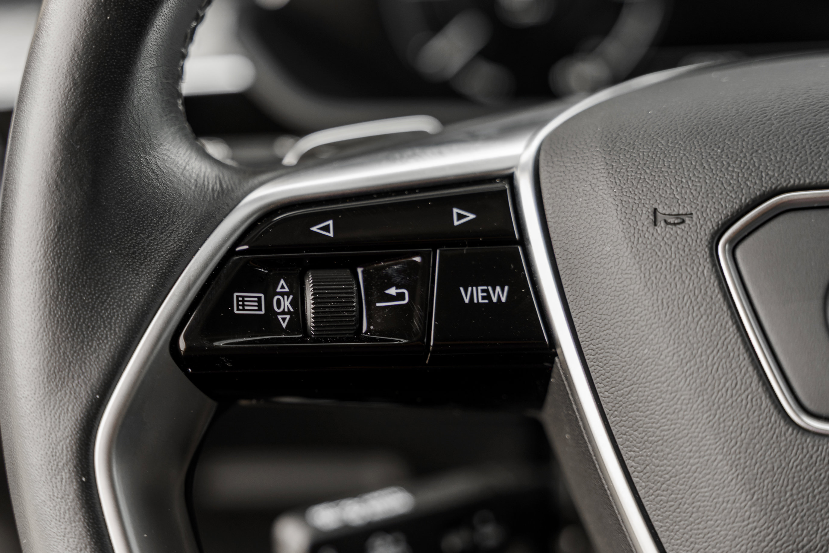2024 Audi Q8 E-tron Prestige photo 16