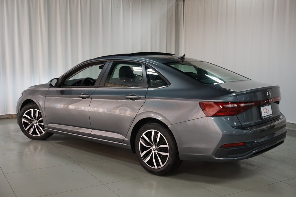 2025 Volkswagen Jetta 1.5T SE photo 8