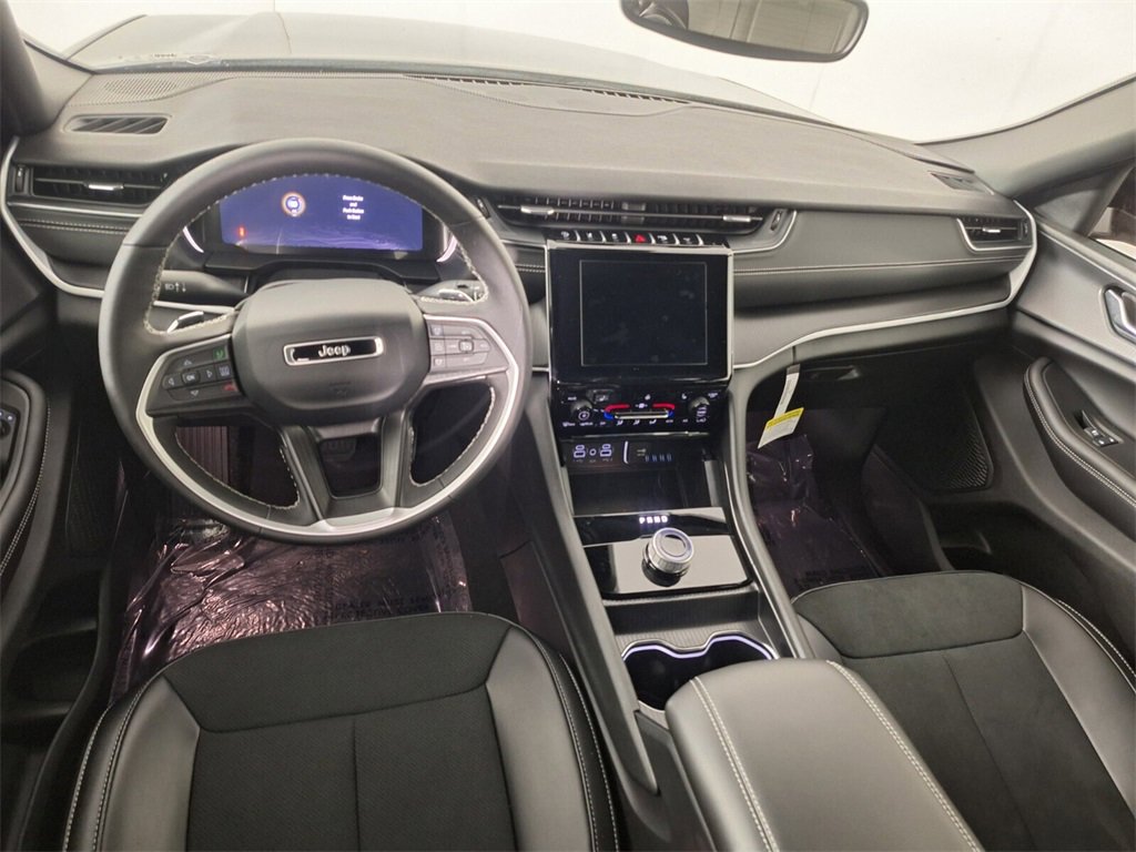2025 Jeep Grand Cherokee Altitude X photo 9