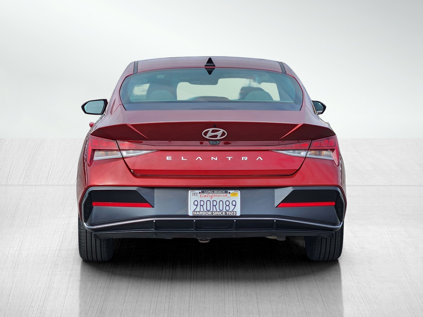 2025 Hyundai Elantra SEL Convenience photo 4