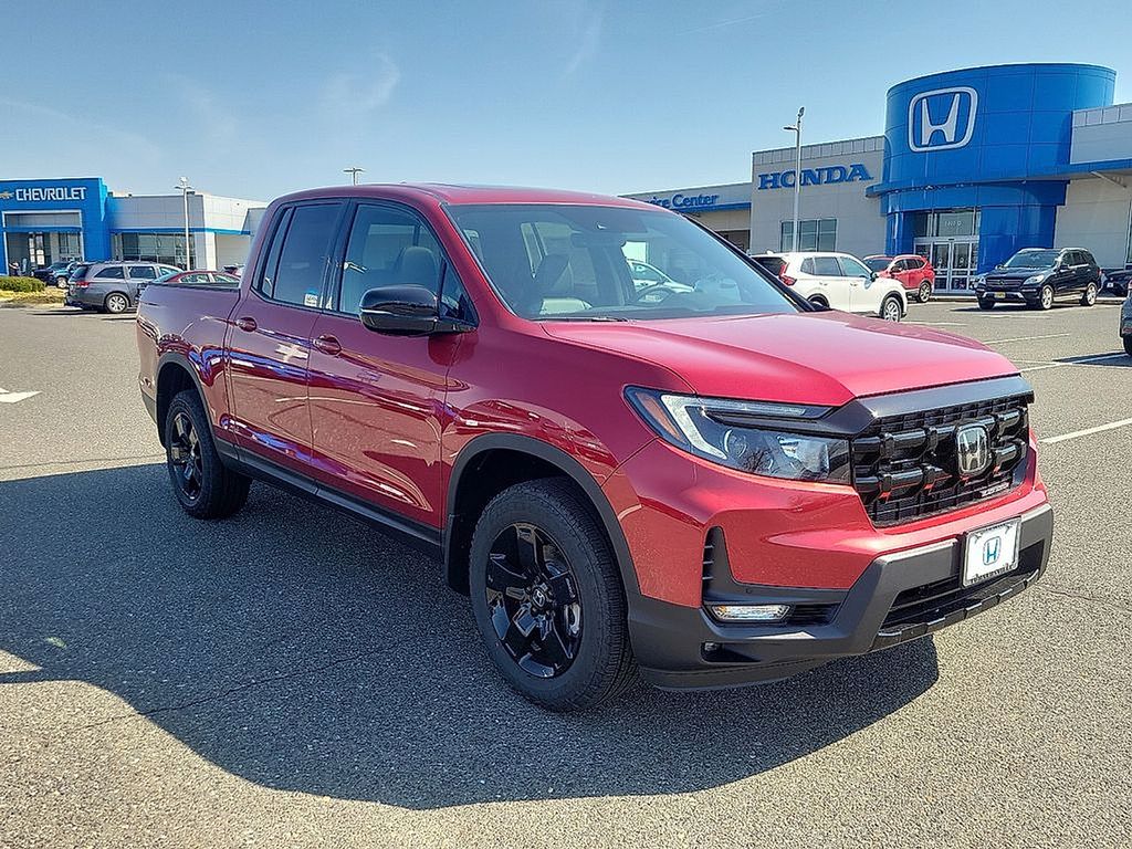 2025 Honda Ridgeline Black Edition photo 2