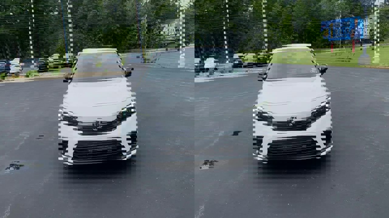 2023 Honda Civic Sport photo 2